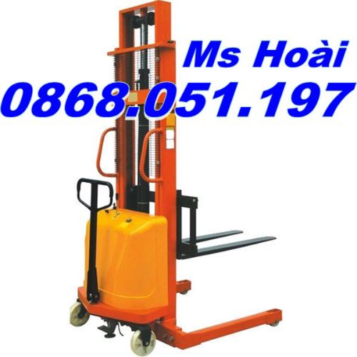 xe nâng bán tự động 2 tấn