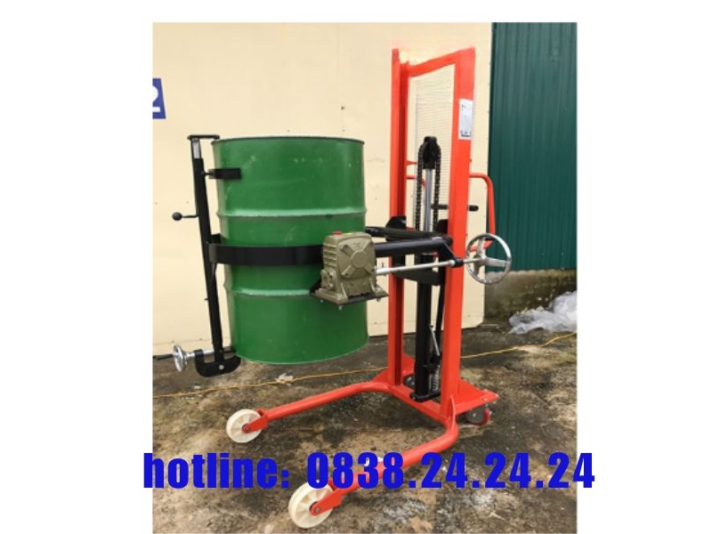 Xe nâng thùng phuy nhập khẩu nguyên chiếc giá tốt 2 xe nang thung phuy Cong nghiep viet nhat2