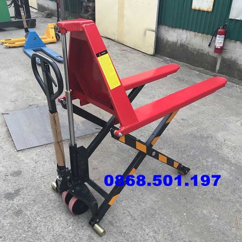 xe nâng tay cắt kéo